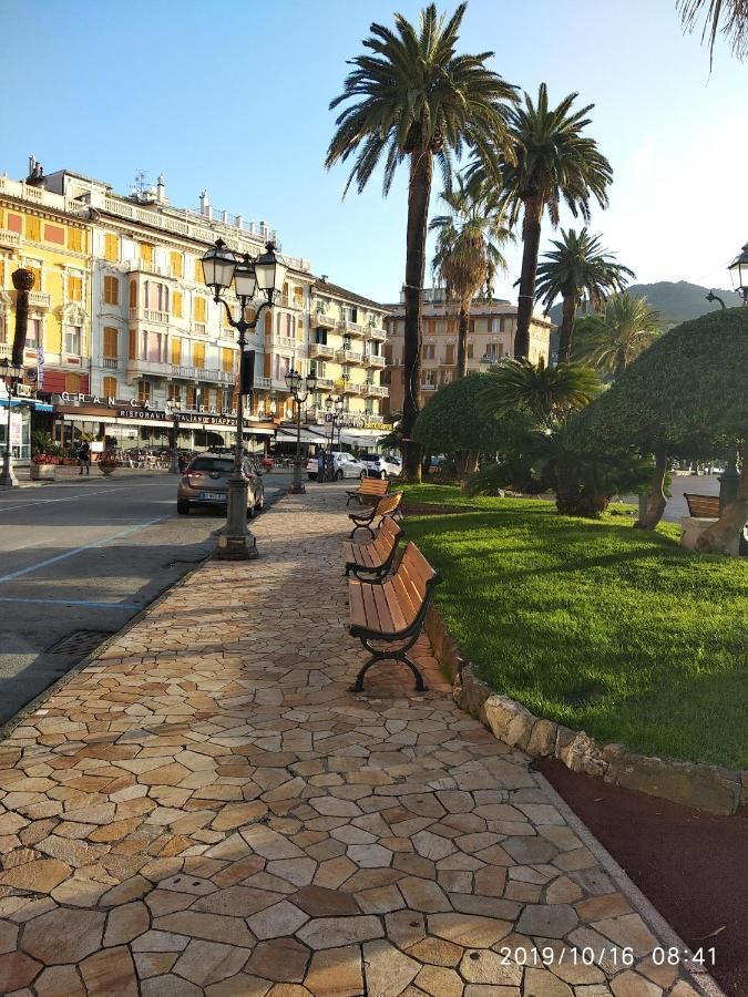 In Centro A Rapallo Exteriér fotografie